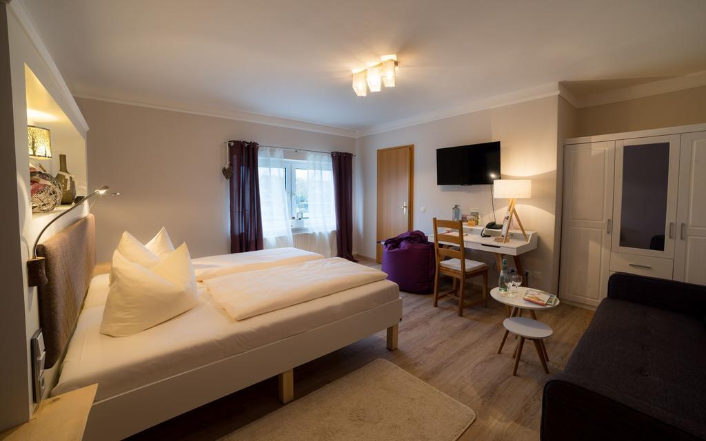 Landhotel Rosenschaenke Kreischa Quarto foto